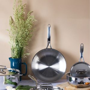CRISTEL Castel Pro Ultraply 8-Piece Cookware Set - Image 1